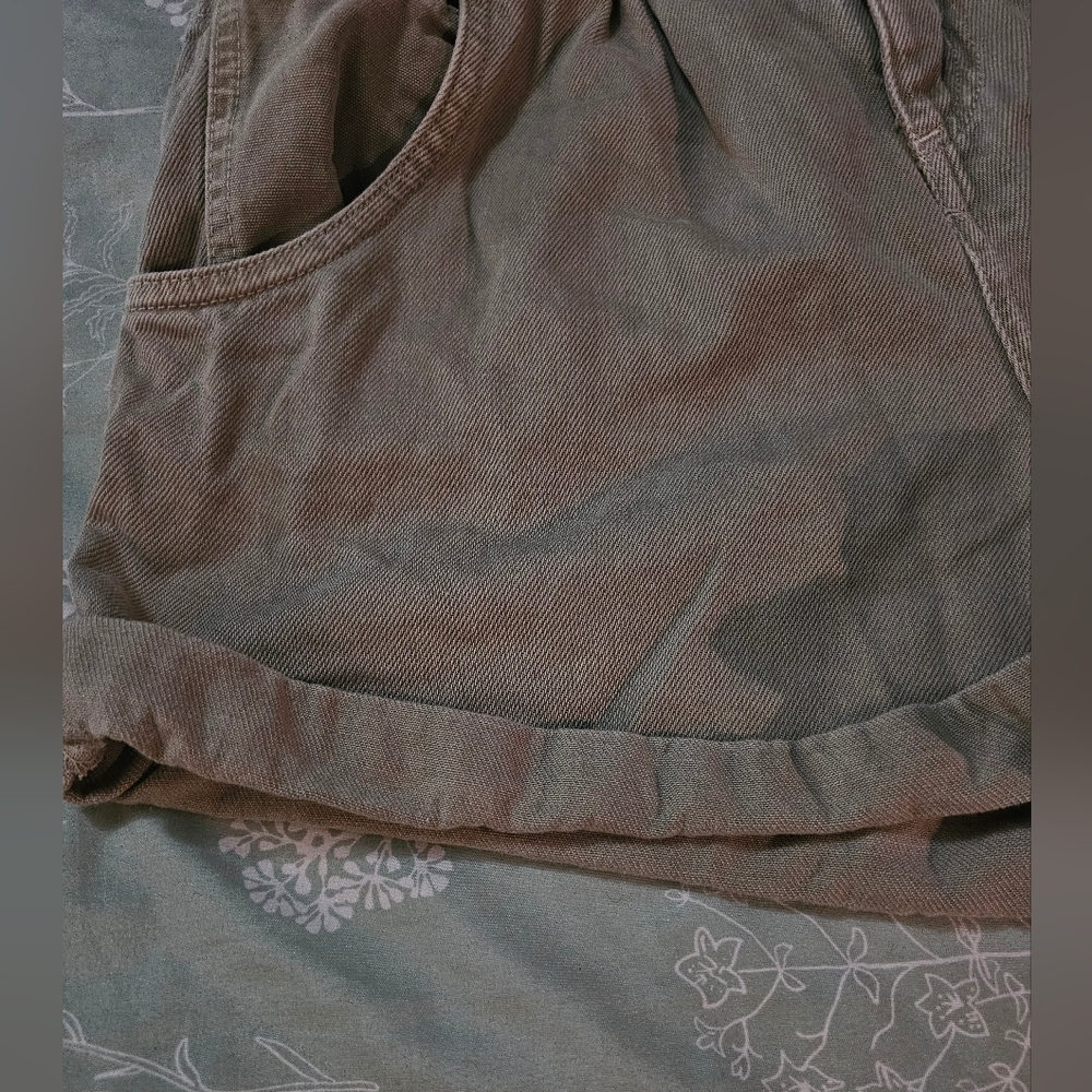 Zara Women's Green Paperbag Bermuda Shorts Size 4 With Tie Belt - Picture 8 of 11